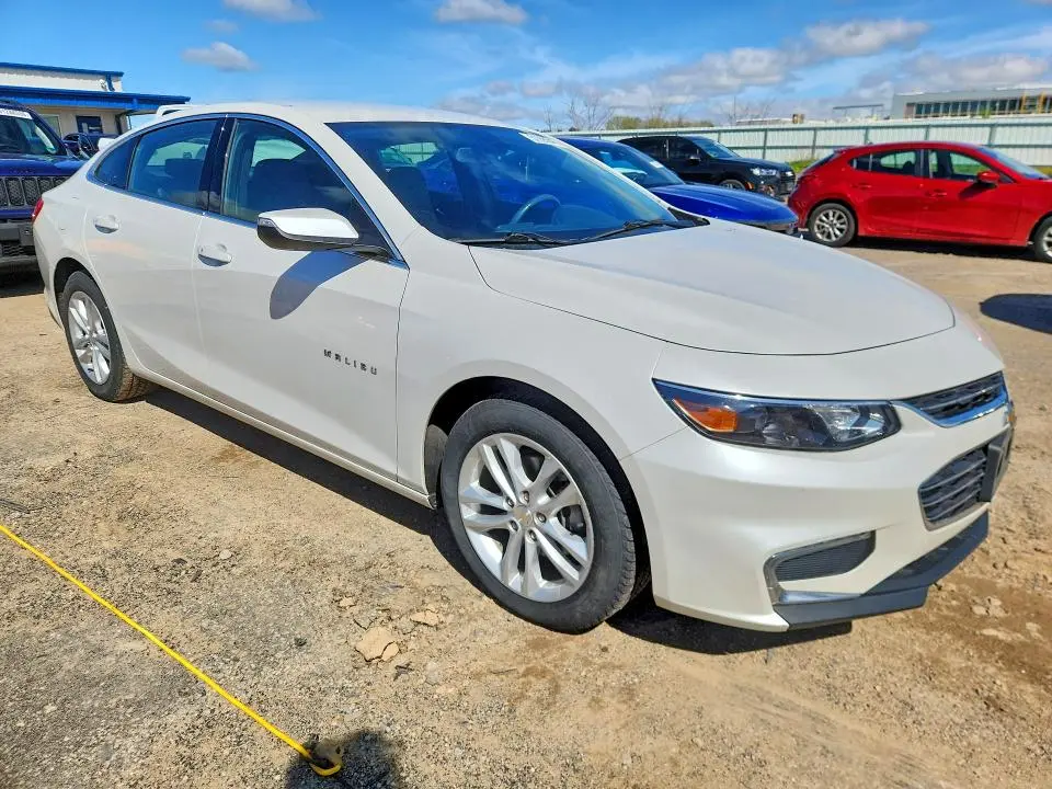 2017 CHEVROLET MALIBU LT  