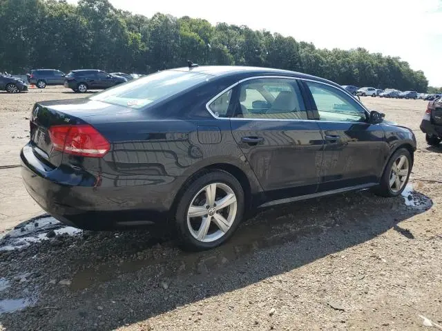 2013 VOLKSWAGEN PASSAT SE  