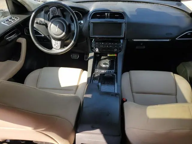 2019 JAGUAR F-PACE   