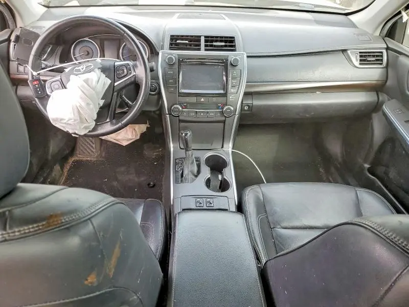 2015 TOYOTA CAMRY XLE  