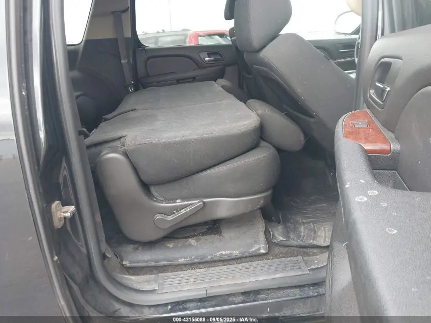 2013 CHEVROLET SUBURBAN 1500 LS