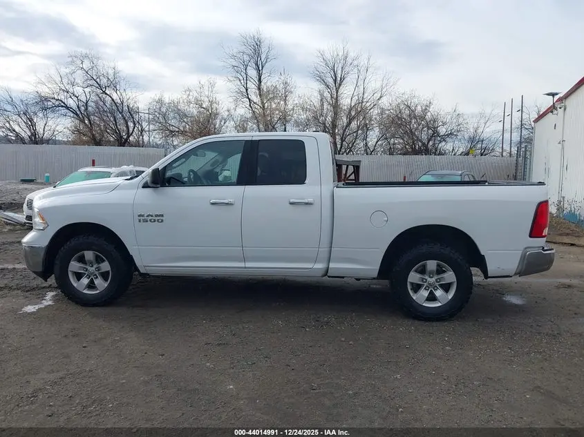 2017 RAM 1500 SLT  4X4 6'4 BOX
