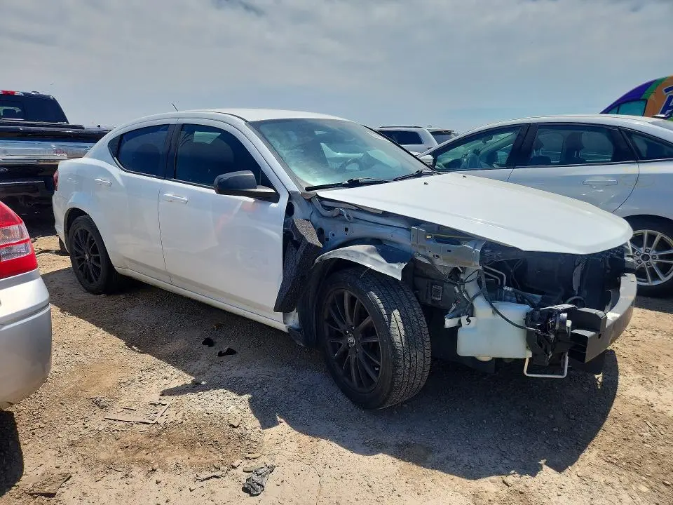 2013 DODGE AVENGER SE  