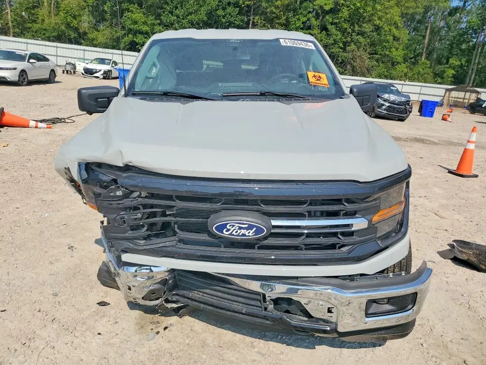 2024 FORD F150 XLT  