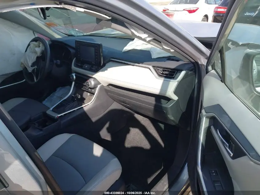 2020 TOYOTA RAV4 XLE PREMIUM