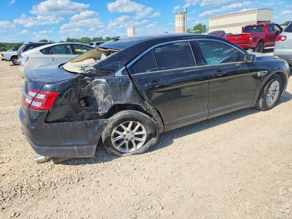 2013 FORD TAURUS SE  