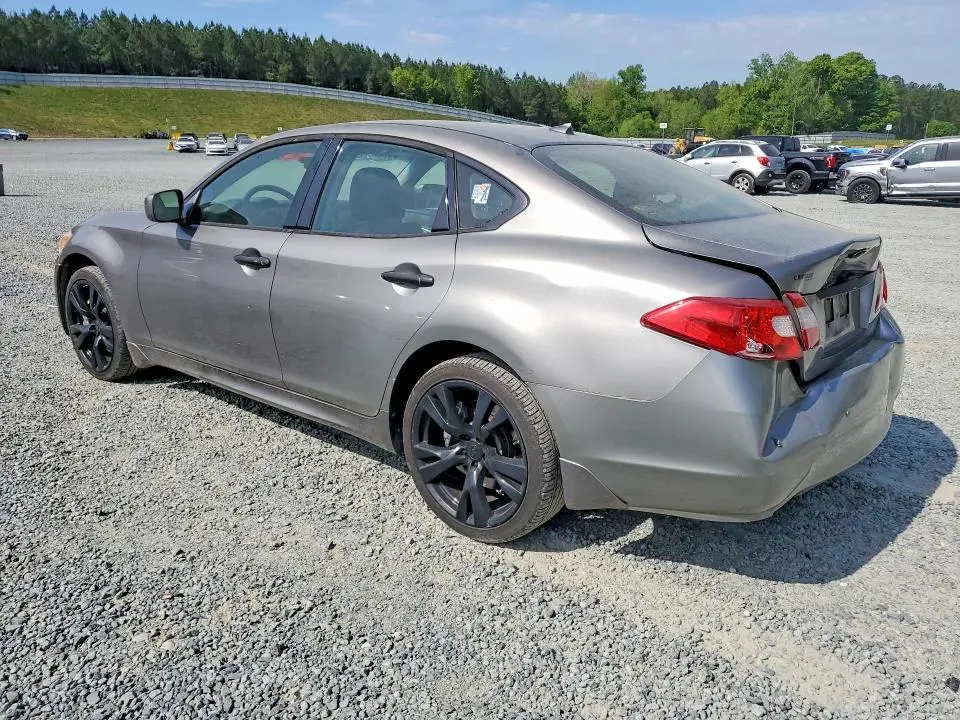 2013 INFINITI M37 X  