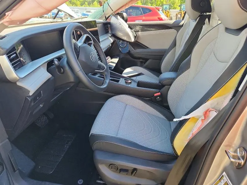 2026 VOLKSWAGEN TIGUAN SE  