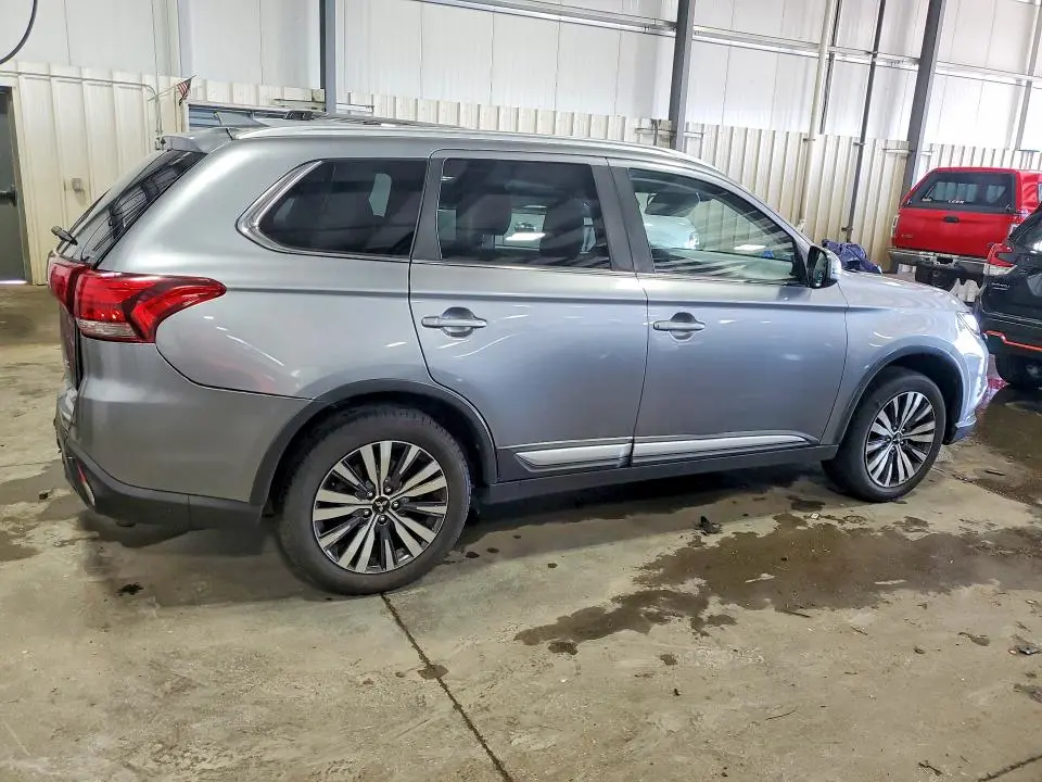 2020 MITSUBISHI OUTLANDER SE  