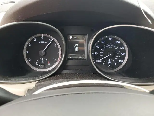 2018 HYUNDAI SANTA FE SE  