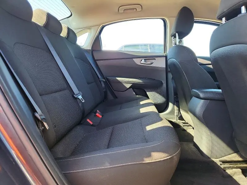 2021 KIA FORTE FE  