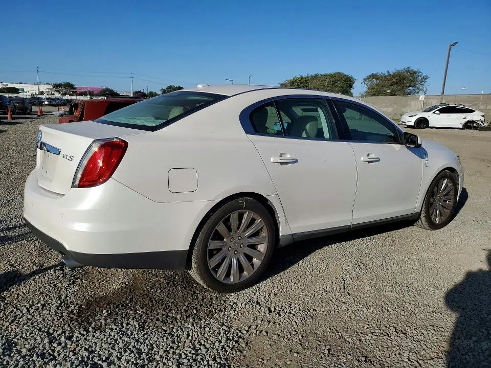 2011 LINCOLN MKS   