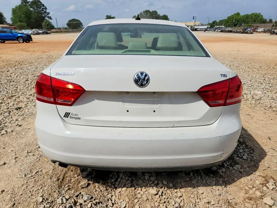 2014 VOLKSWAGEN PASSAT S  