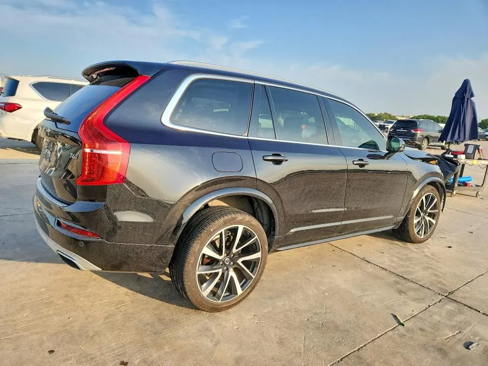 2020 VOLVO XC90 T6 MOMENTUM  