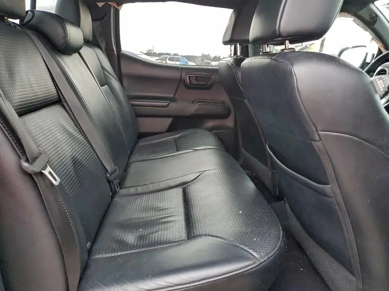 2018 TOYOTA TACOMA DOUBLE CAB  