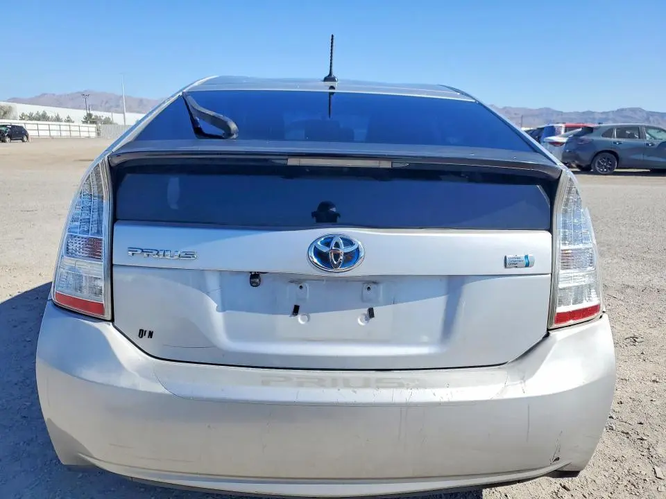 2010 TOYOTA PRIUS II  