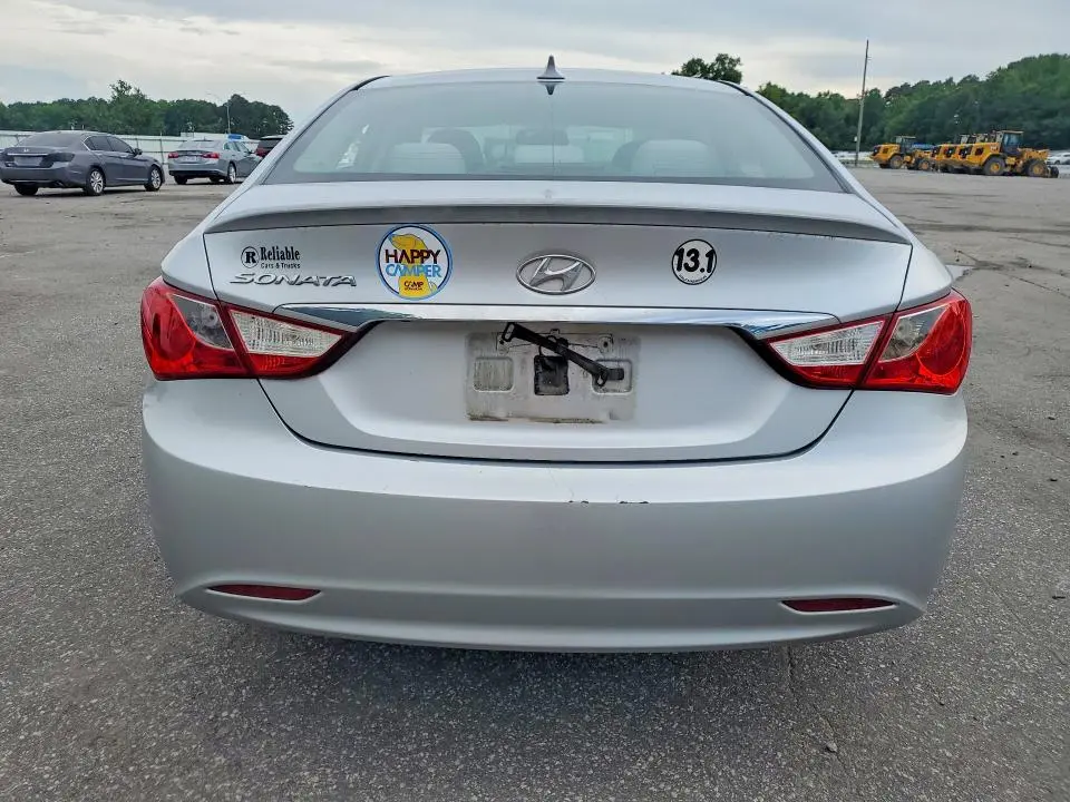2013 HYUNDAI SONATA GLS  