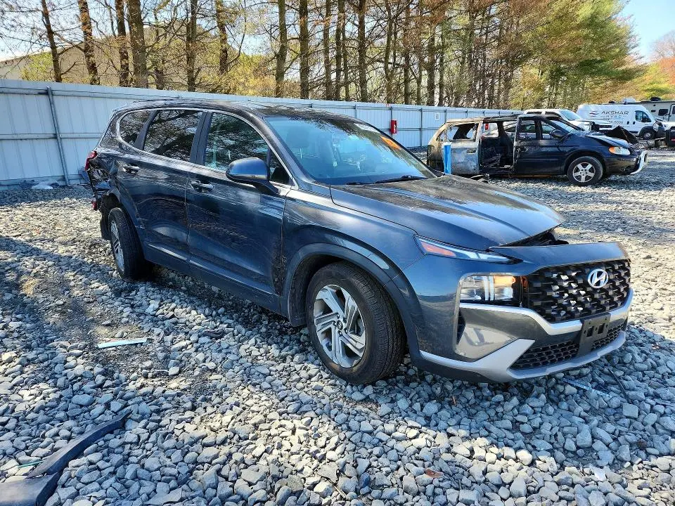 2022 HYUNDAI SANTA FE SE  
