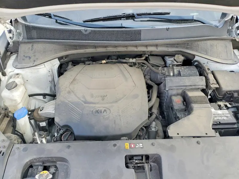 2019 KIA SORENTO LX V6  