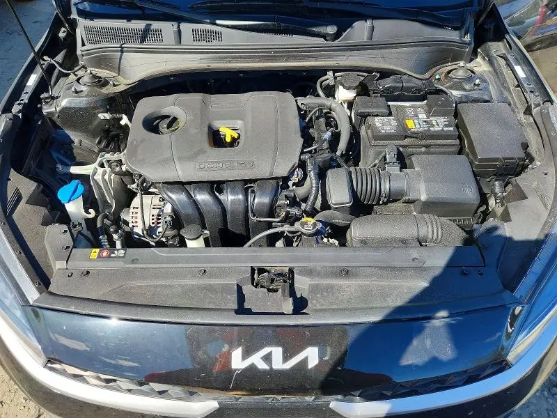 2023 KIA FORTE LXS  