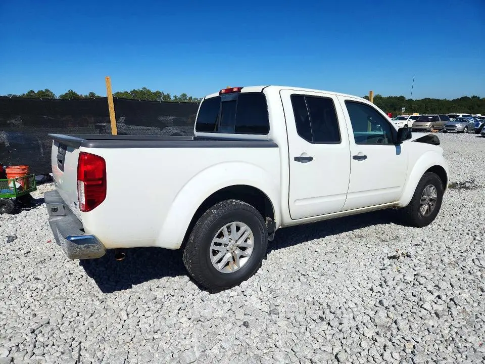 2018 NISSAN FRONTIER SV  