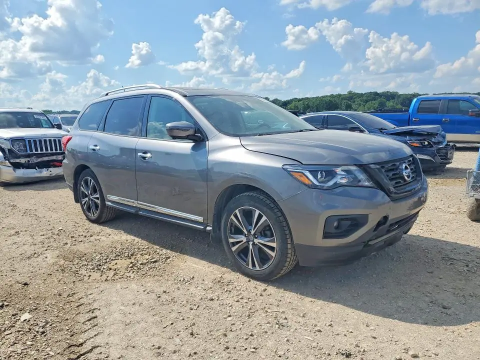 2017 NISSAN PATHFINDER PLATINUM  