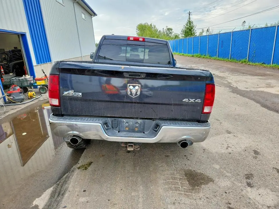 2014 RAM 1500 SLT  