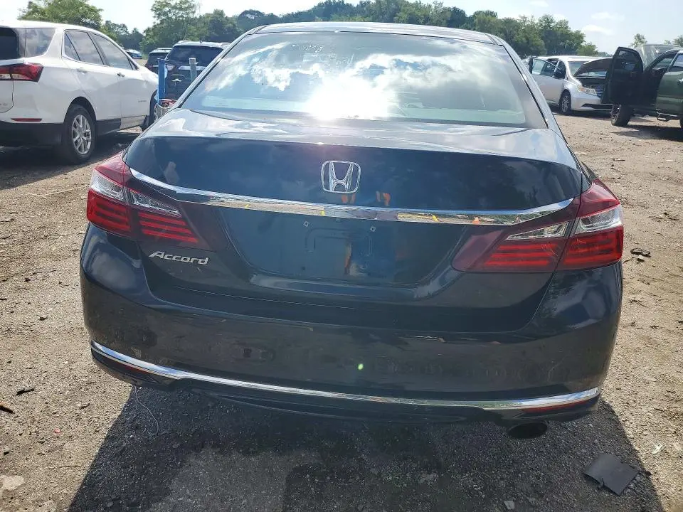 2017 HONDA ACCORD LX  