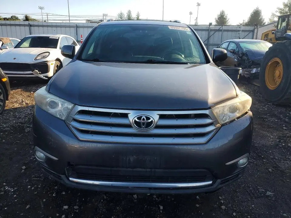 2011 TOYOTA HIGHLANDER LIMITED  