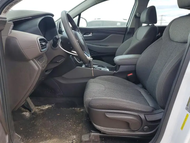 2019 HYUNDAI SANTA FE SE  