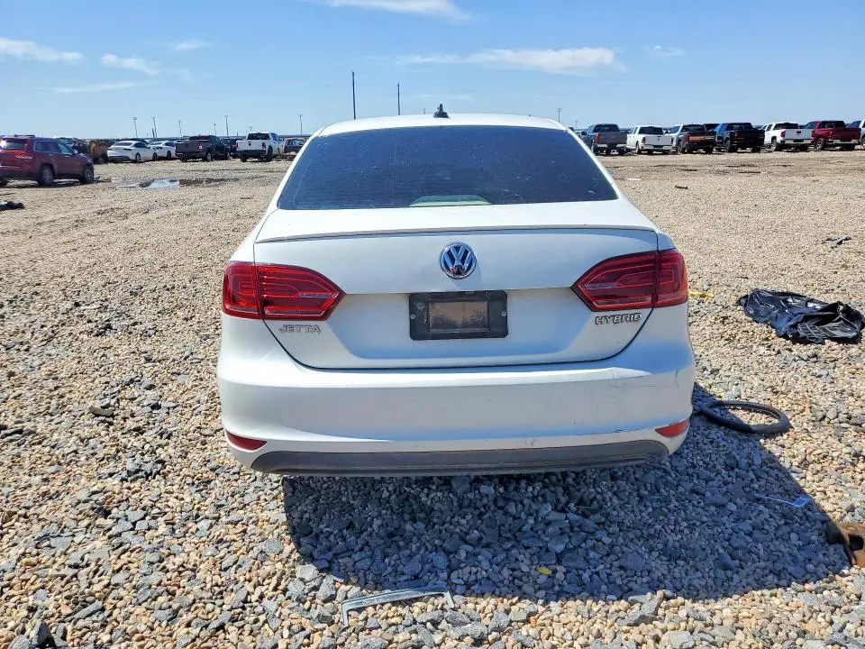 2013 VOLKSWAGEN JETTA   