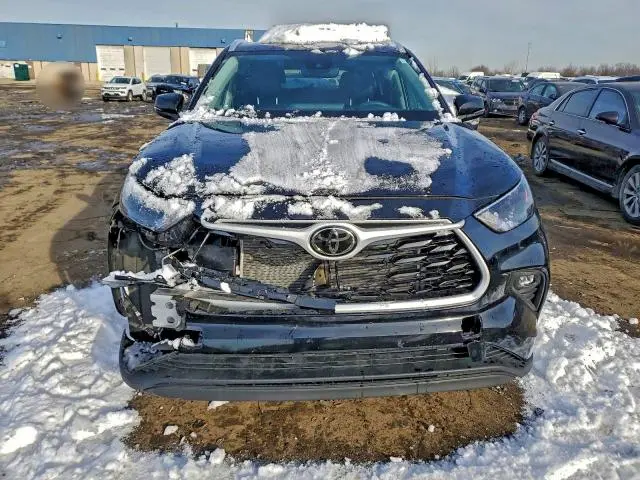 2025 TOYOTA HIGHLANDER LE  