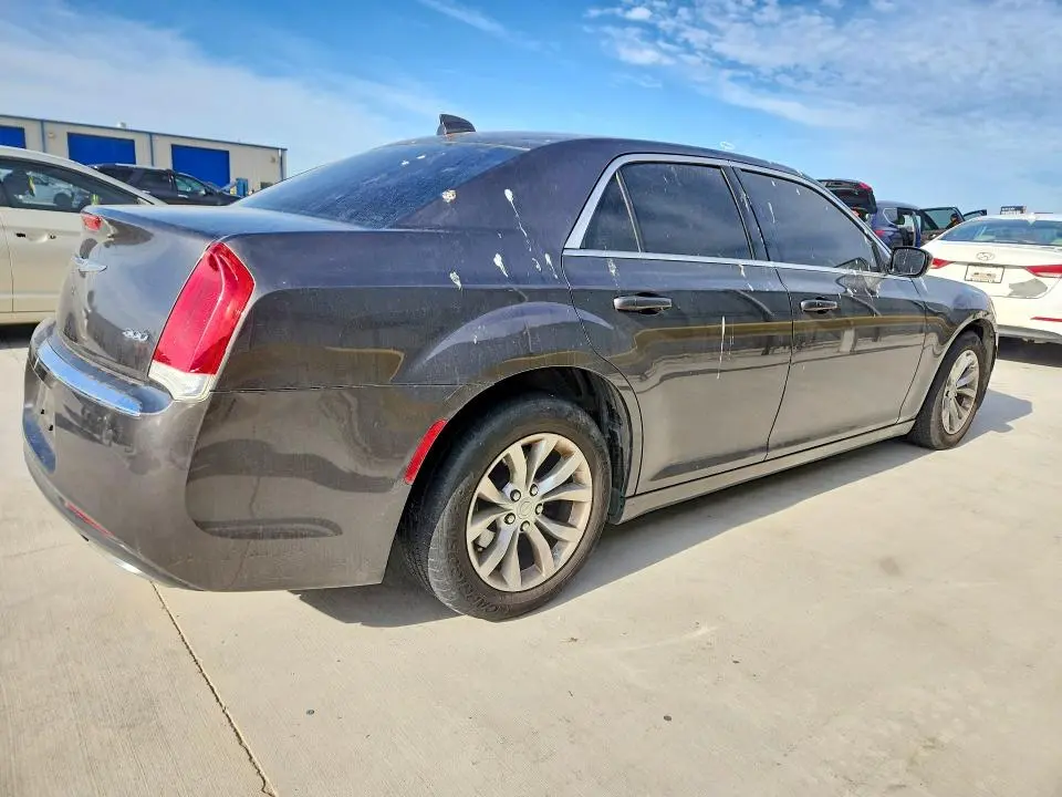 2016 CHRYSLER 300 LIMITED  