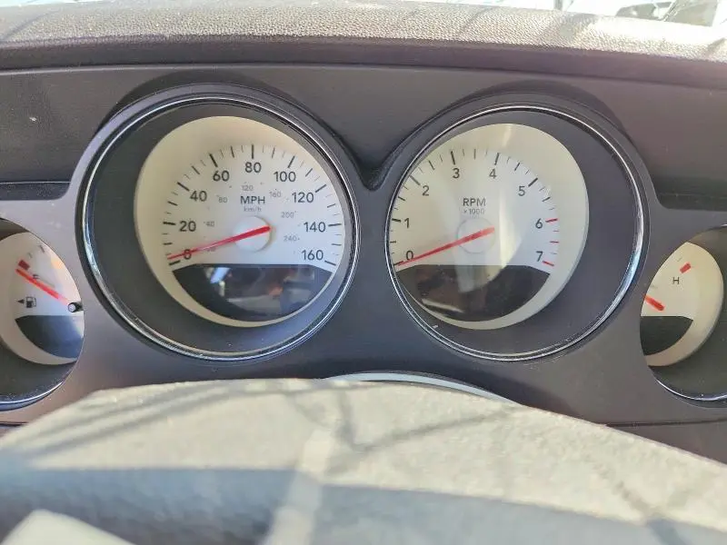 2013 DODGE CHALLENGER SXT  