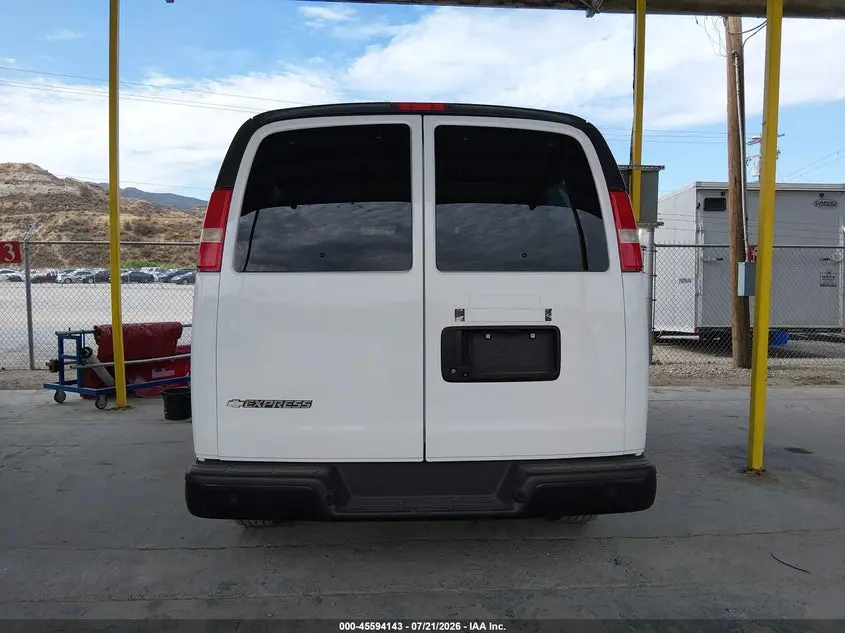 2018 CHEVROLET EXPRESS 2500 LS