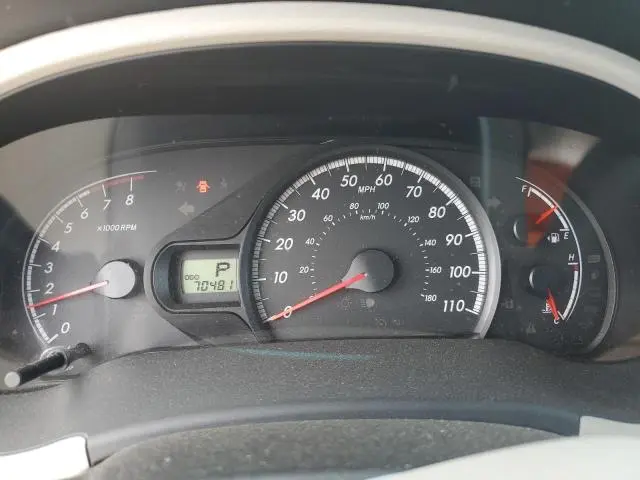 2011 TOYOTA SIENNA LE  