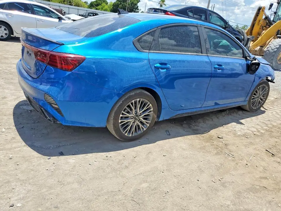 2022 KIA FORTE GT LINE  