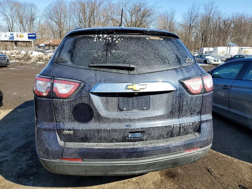 2015 CHEVROLET TRAVERSE LS  