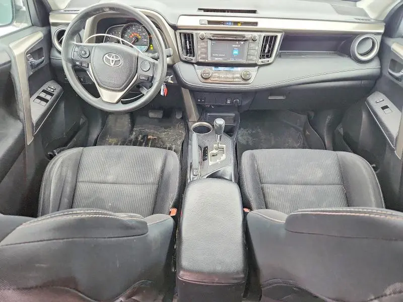 2015 TOYOTA RAV4 XLE  