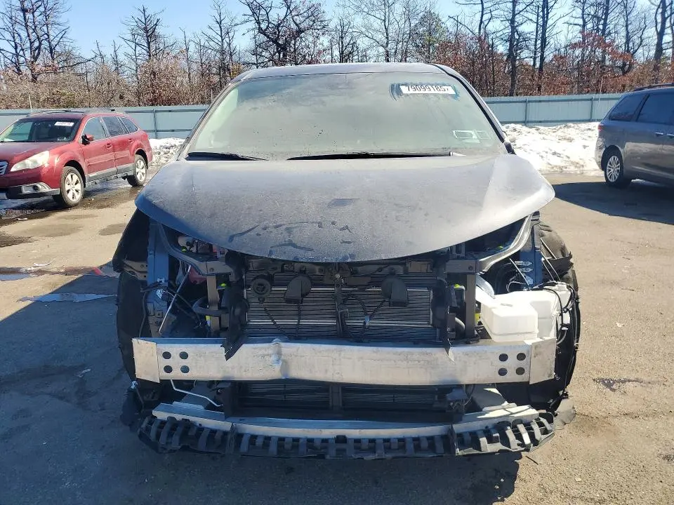 2025 TOYOTA SIENNA XLE 8-PASSENGER  