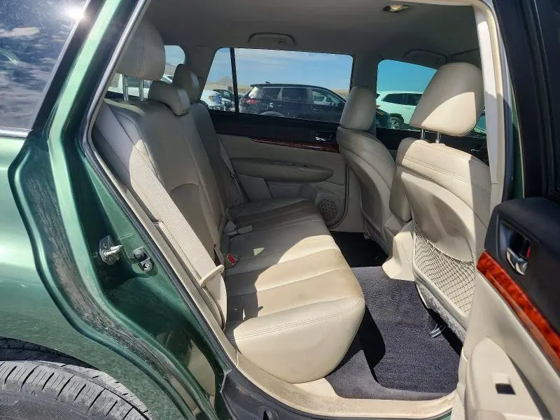 2010 SUBARU OUTBACK 2.5I LIMITED  