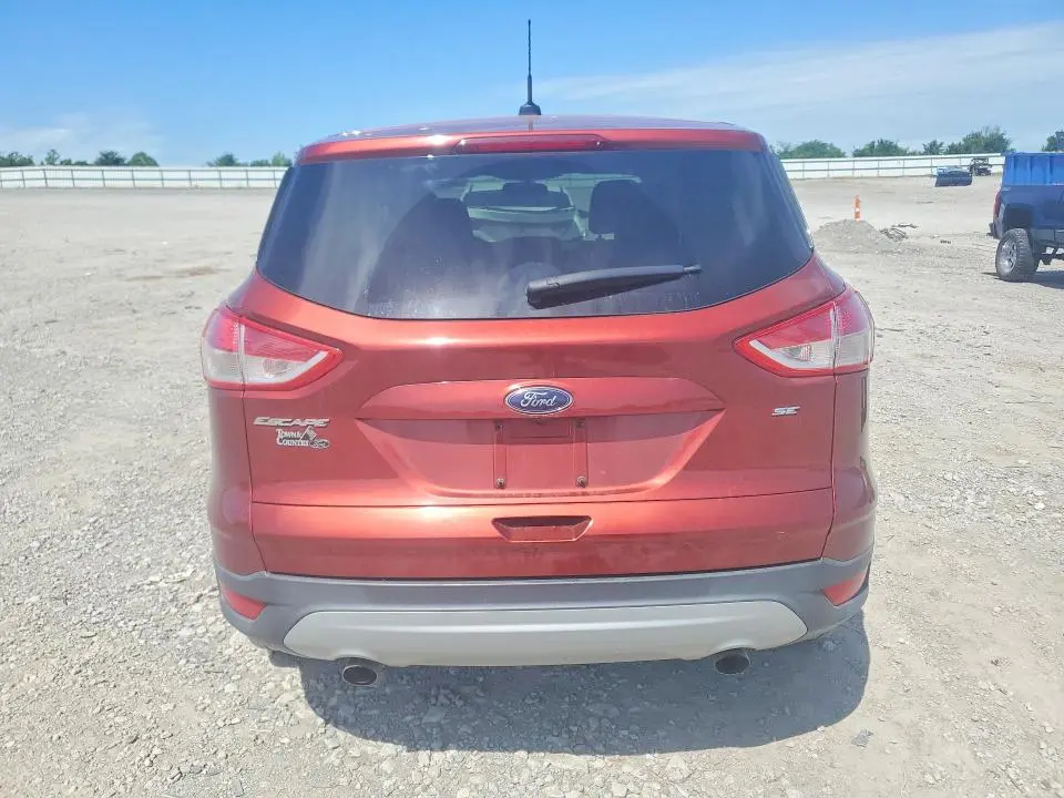 2015 FORD ESCAPE SE  