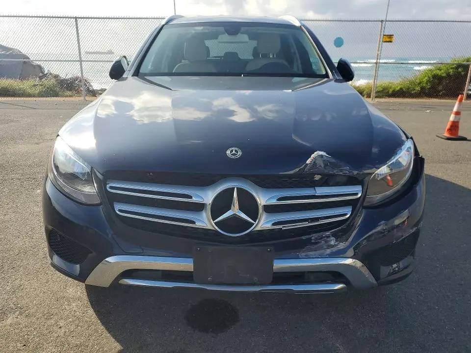 2019 MERCEDES-BENZ GLC 300  