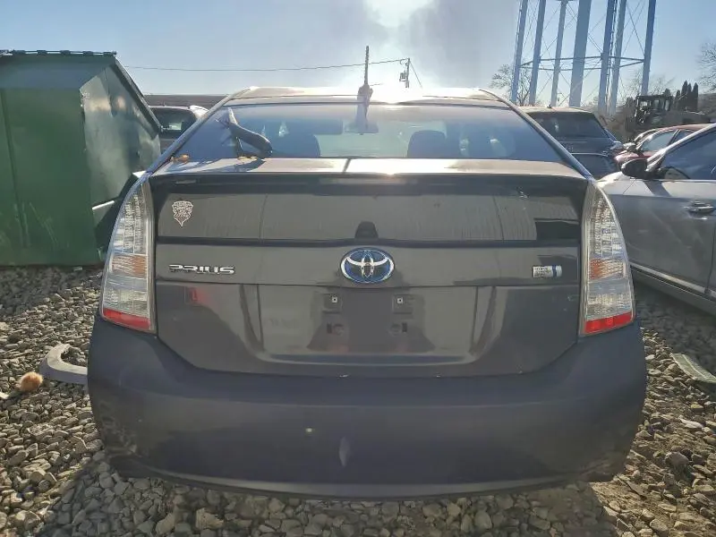 2011 TOYOTA PRIUS   