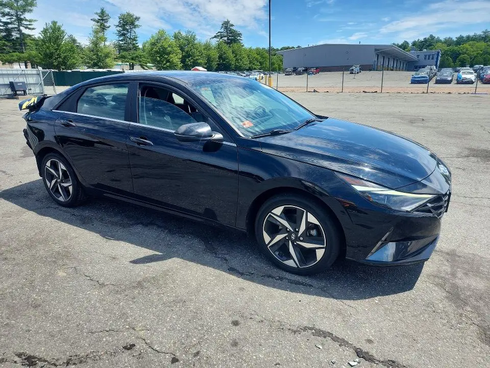 2022 HYUNDAI ELANTRA LIMITED  