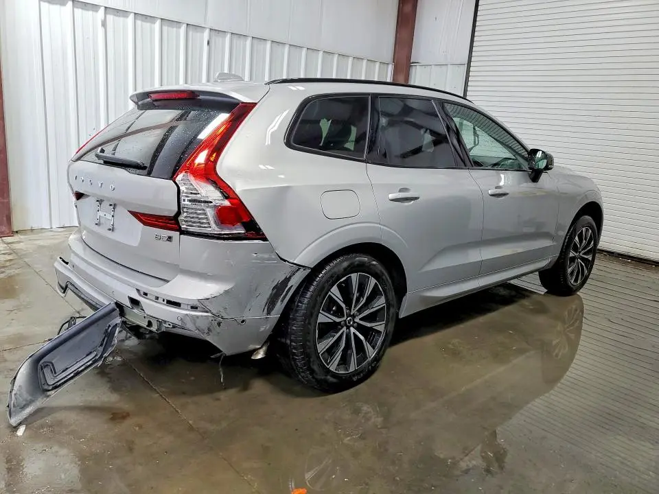 2025 VOLVO XC60 PLUS  