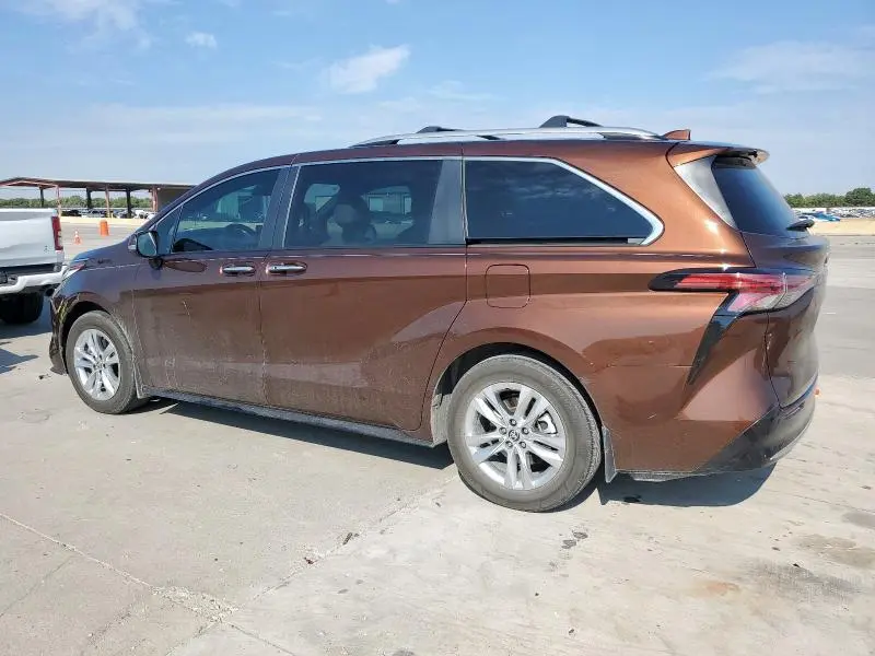 2023 TOYOTA SIENNA LIMITED  