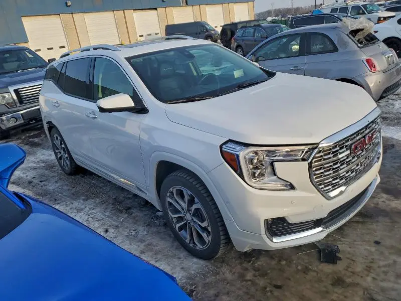 2022 GMC TERRAIN DENALI  