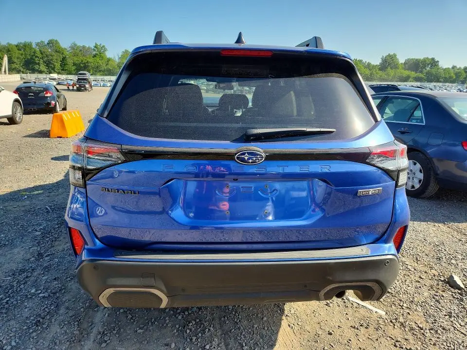 2025 SUBARU FORESTER LIMITED  