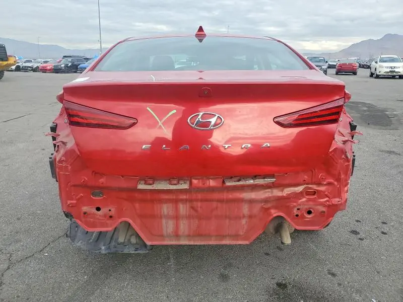 2020 HYUNDAI ELANTRA SEL  